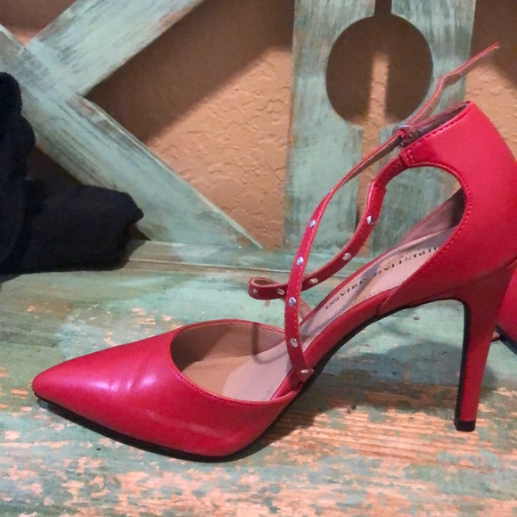 christian siriano red size 7 pointed heels - Picture 2 of 3